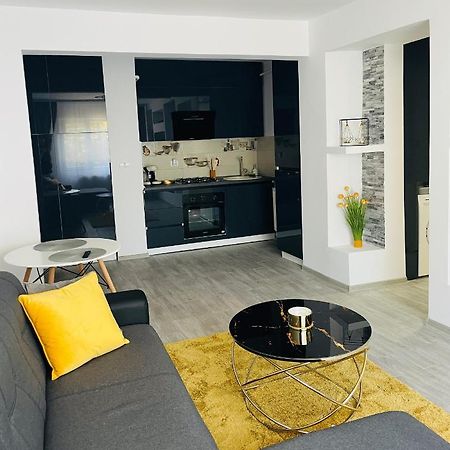 Timisoara Central Apartment New Parking !! ภายนอก รูปภาพ