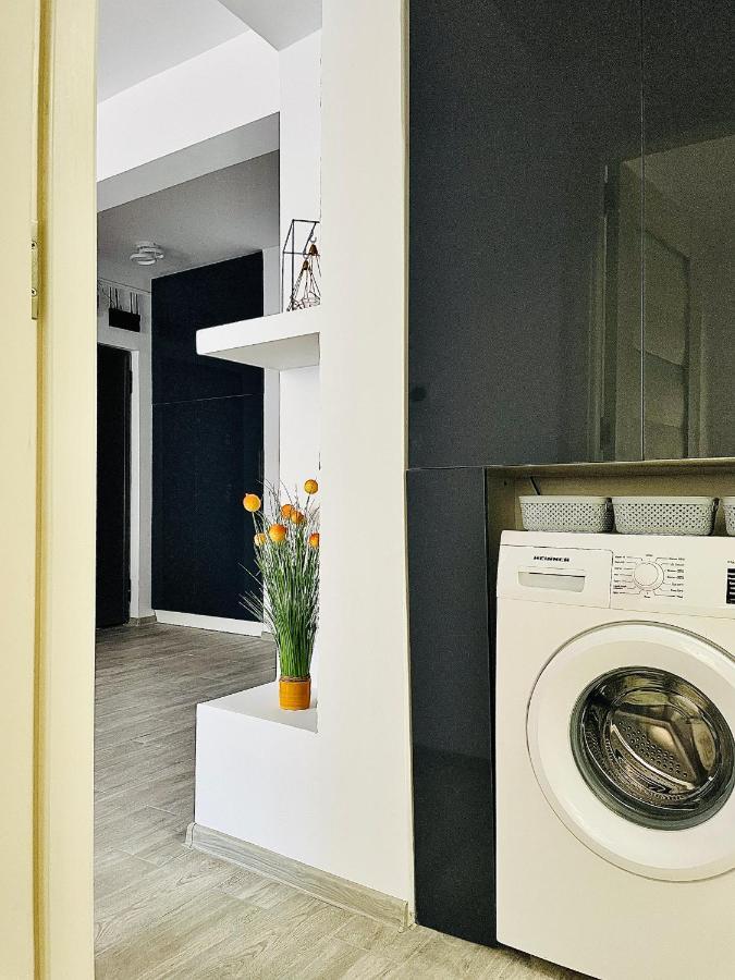 Timisoara Central Apartment New Parking !! ภายนอก รูปภาพ