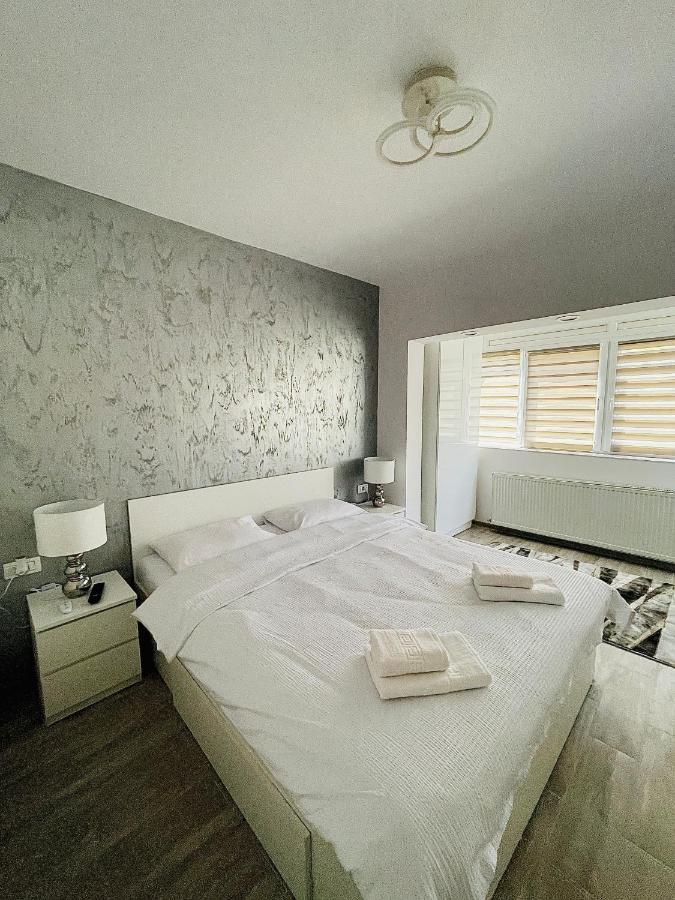 Timisoara Central Apartment New Parking !! ภายนอก รูปภาพ